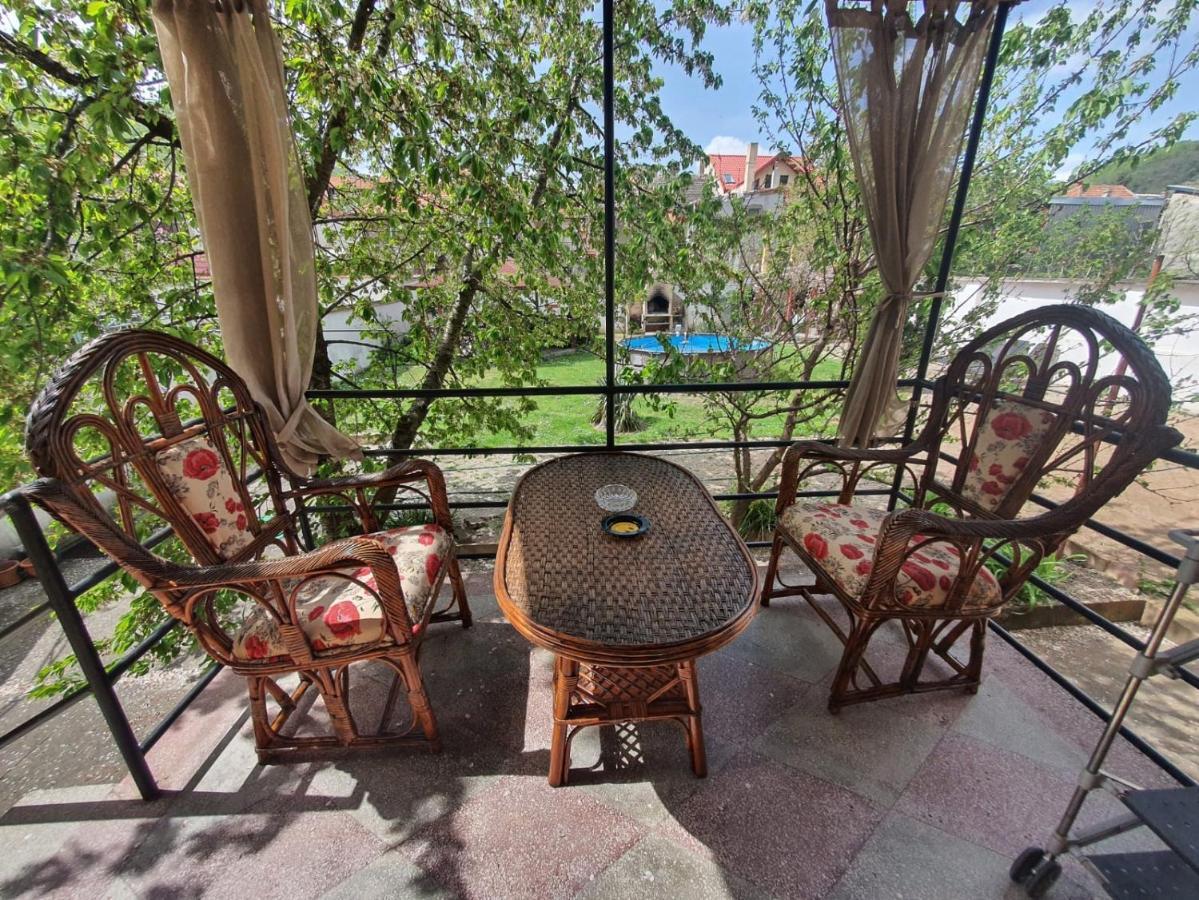 Pretty Garden Villa Orsova Exterior photo